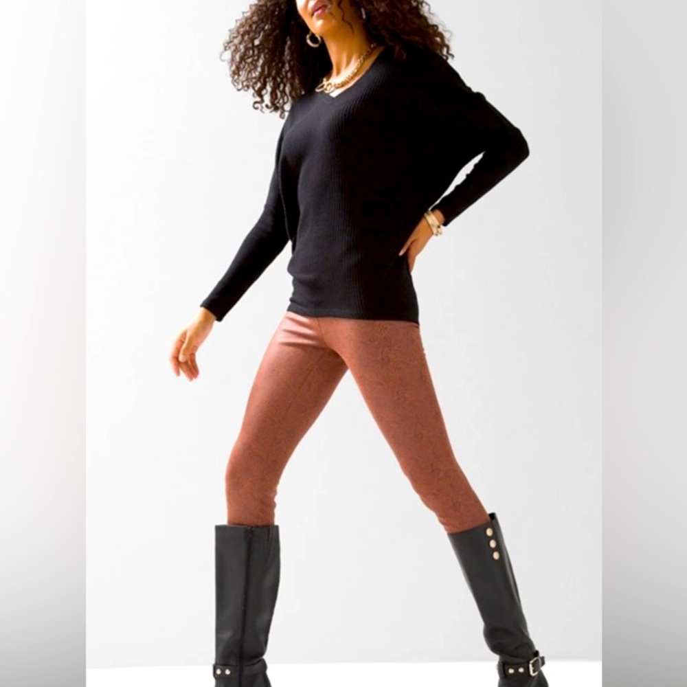 White House Black Market Rust Patterned Leggings